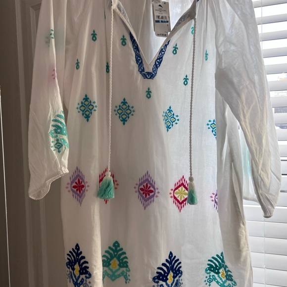 Tommy Bahama embroidered white tunic cover-up with pockets - Picture 3 of 7